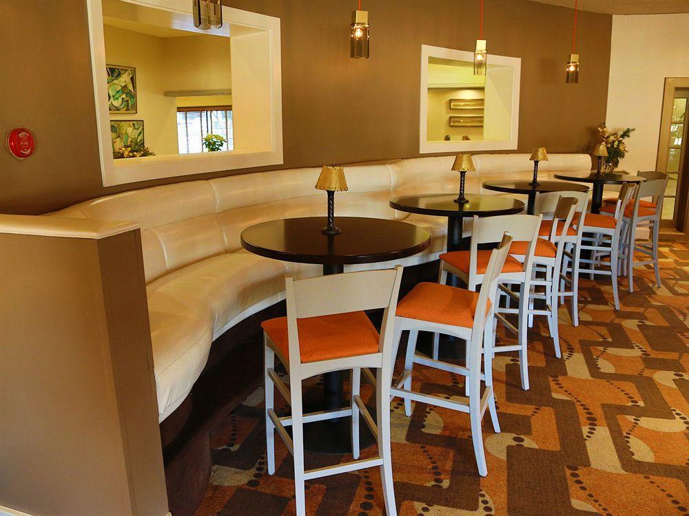 מדפורד Inn At The Commons מראה חיצוני תמונה