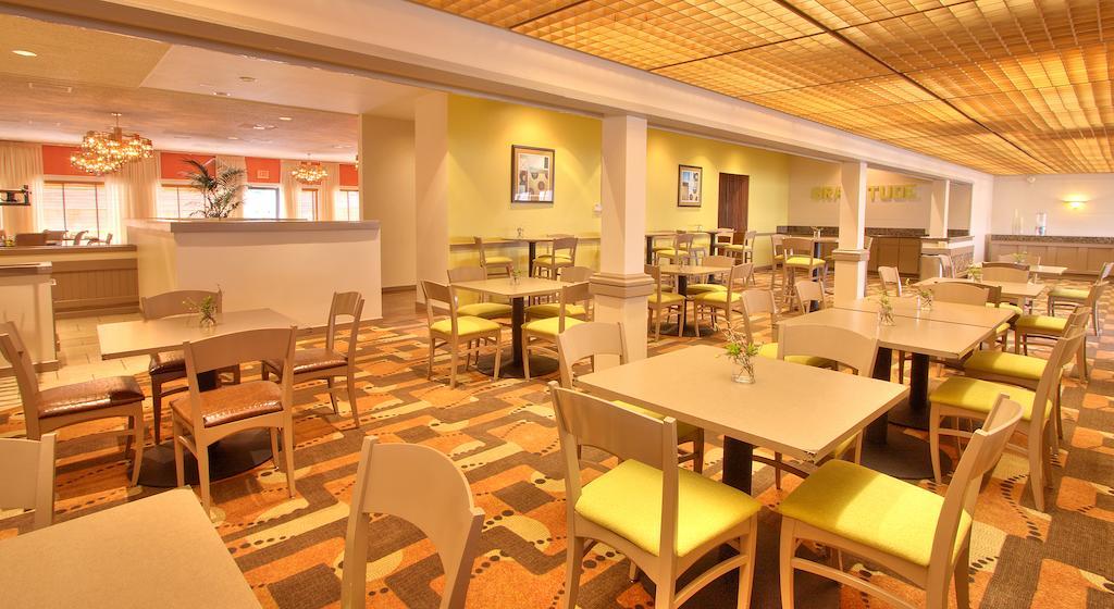 מדפורד Inn At The Commons מראה חיצוני תמונה