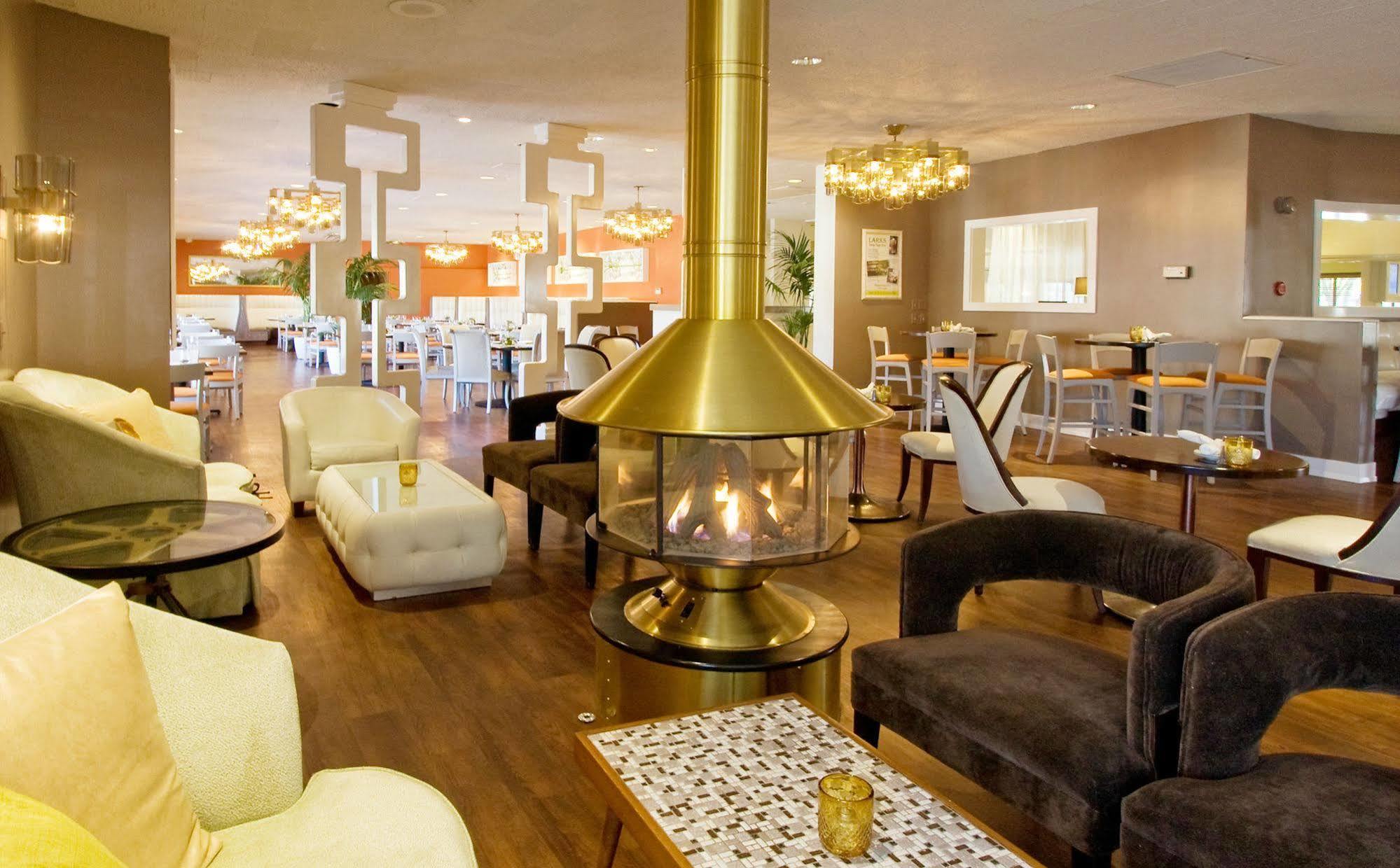 מדפורד Inn At The Commons מראה חיצוני תמונה