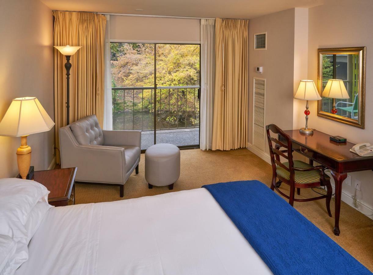 מדפורד Inn At The Commons מראה חיצוני תמונה